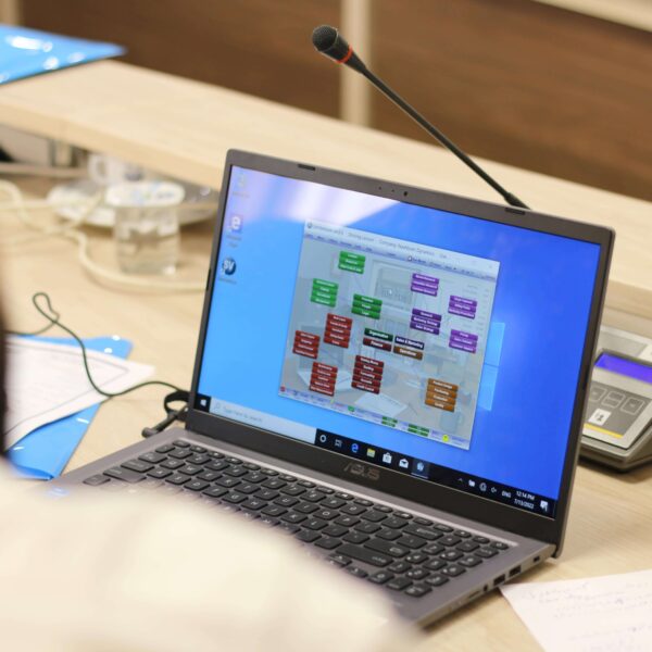 SimBusiness 03 600x600
